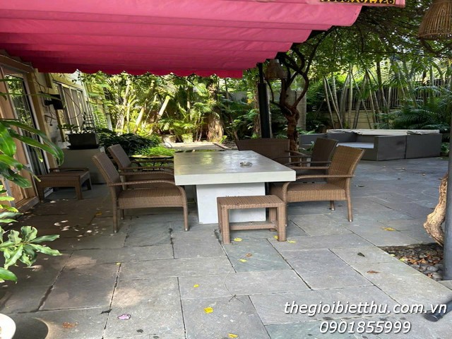 Long description image 1