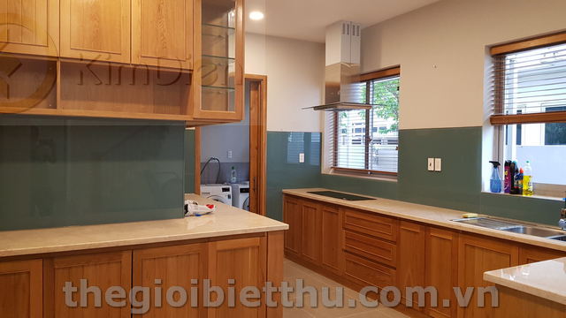 Long description image 1