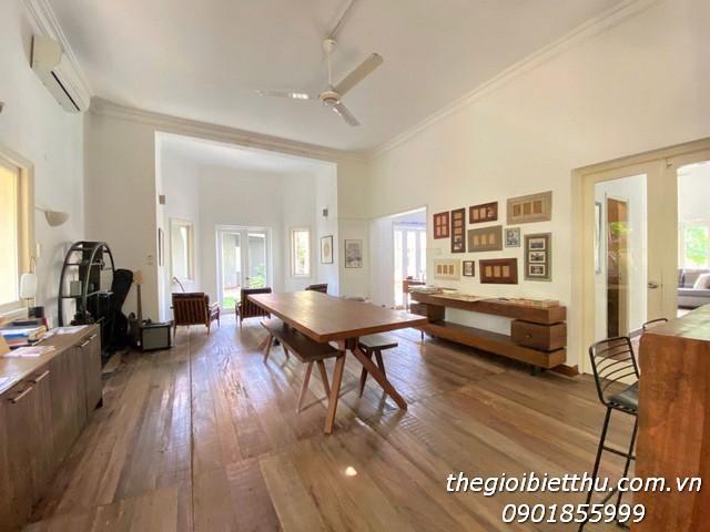 Long description image 1